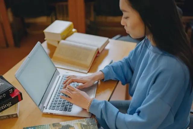 How AI Writing Tools Are Transforming Assignment Writing cover picture
